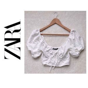NWT Zara White V-Neckline Textured Tie Front Puff Short Sleeve Crop Top, Small